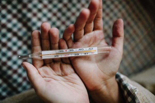 Mercury thermometer: the correct handling - Mercury thermometer: proper handling | MedSolut